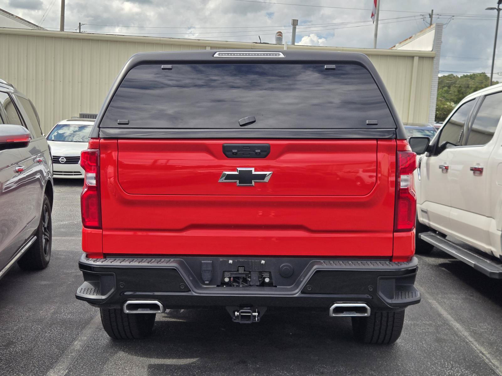 Used 2024 Chevrolet Silverado 1500 LT Trail Boss w/ LT Trail Boss Premium Package AWD/4WD image 5