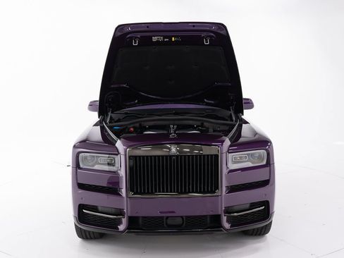 Certified 2022 Rolls-Royce Cullinan Black Badge w/ Dark Exterior Package AWD/4WD image 54