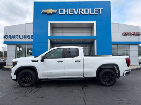 Used 2023 GMC Sierra 1500 Pro w/ Graphite Edition AWD/4WD image 3