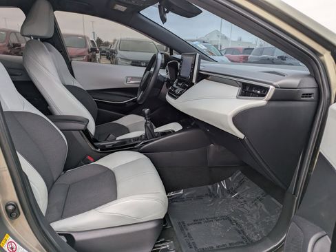 Used 2020 Toyota Corolla XSE image 27
