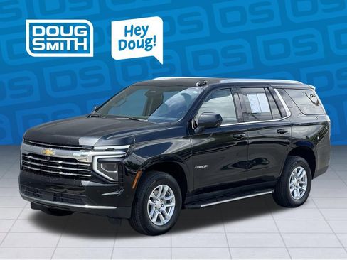 Used 2025 Chevrolet Tahoe LT AWD/4WD image 2