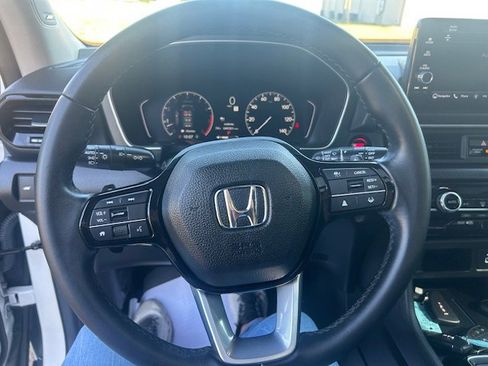 Used 2024 Honda Pilot Touring image 25