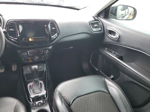 Used 2021 Jeep Compass Latitude FWD image 13