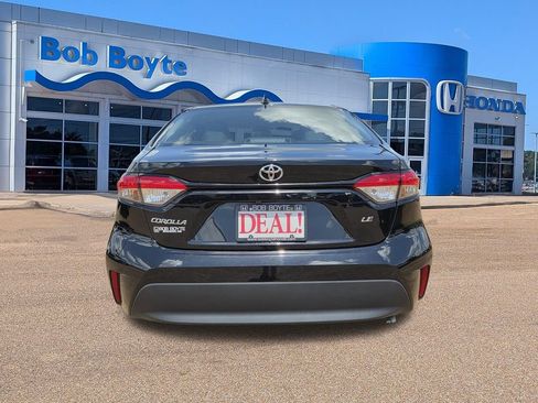 Used 2024 Toyota Corolla LE FWD image 6