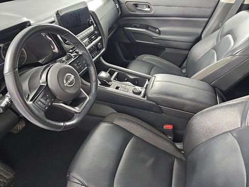 Used 2022 Nissan Pathfinder SL w/ SL Black Package image 13