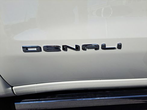 New 2026 GMC Sierra 1500 Denali w/ Technology Package image 16