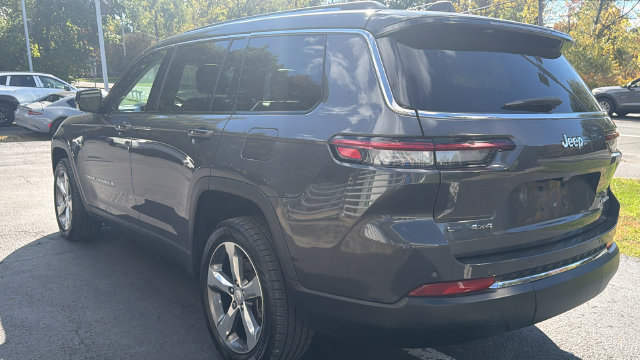 Used 2021 Jeep Grand Cherokee L Overland w/ Advanced Protech Group III AWD/4WD image 7