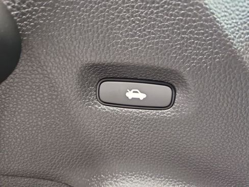 Certified 2025 Honda Civic Sport image 24