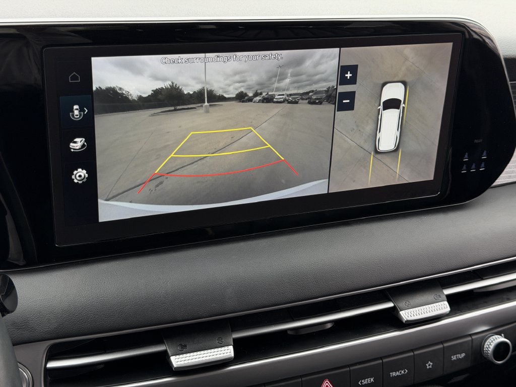 Used 2023 Hyundai Palisade Limited FWD image 17