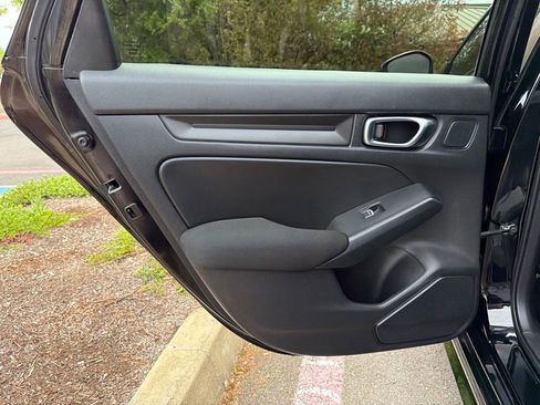 Used 2022 Honda Civic EX image 29
