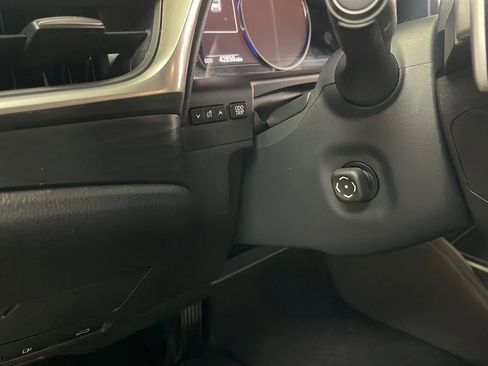 Used 2020 Lexus ES 350 w/ Premium Package image 17