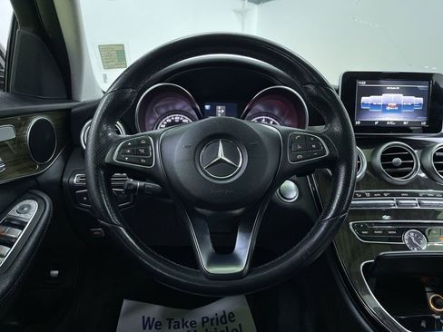 Used 2018 Mercedes-Benz C 300 4MATIC Sedan w/ Premium Package image 18