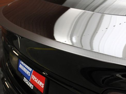 Used 2022 Tesla Model S Plaid image 5