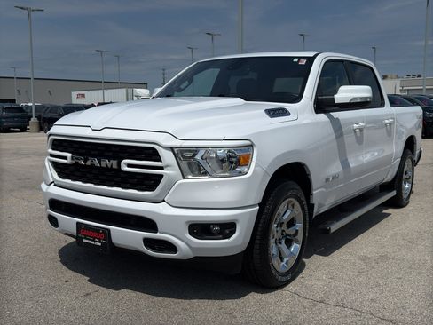 Used 2022 RAM 1500 Big Horn AWD/4WD image 2