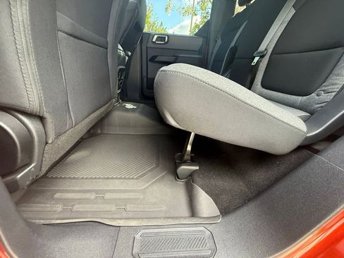 Used 2022 Ford Bronco Big Bend w/ Sasquatch Package image 27