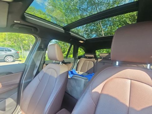 Used 2020 BMW X1 xDrive28i w/ Premium Package AWD/4WD image 8