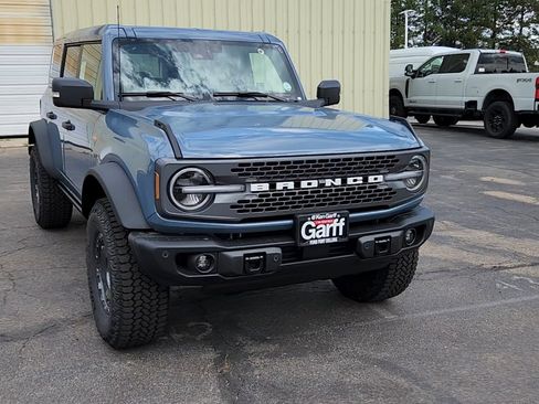 New 2025 Ford Bronco Badlands image 12
