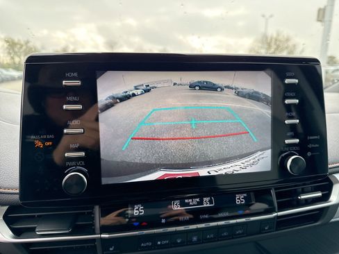 Certified 2024 Toyota Sienna XSE image 23