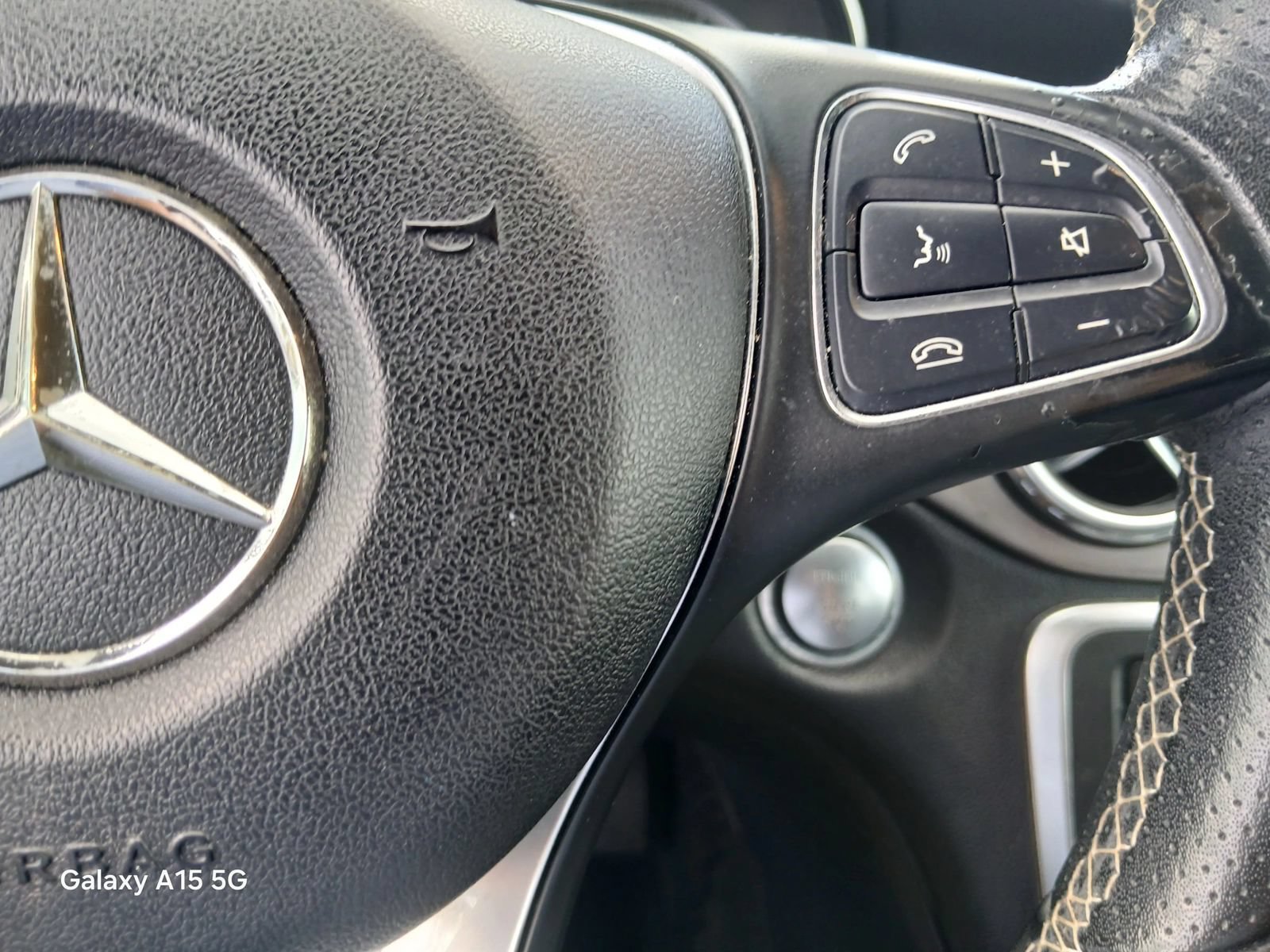 Used 2017 Mercedes-Benz GLA 250 w/ Premium Package image 27