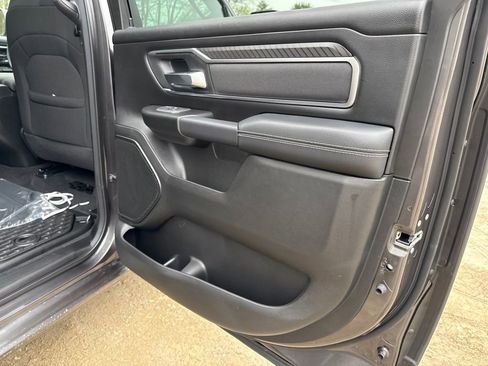 New 2026 RAM 1500 4x4 Crew Cab image 28