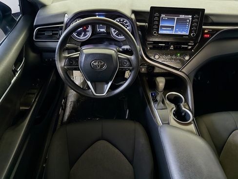 Used 2021 Toyota Camry LE image 17