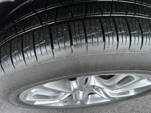 Used 2021 Jeep Grand Cherokee SRT image 5