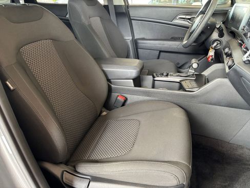 Used 2025 Kia Sportage LX image 35