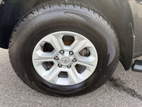Used 2016 Toyota 4Runner SR5 Premium image 25