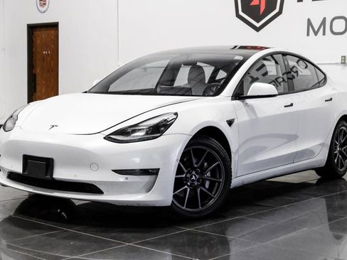 Used 2021 Tesla Model 3 Standard Range Plus image 8