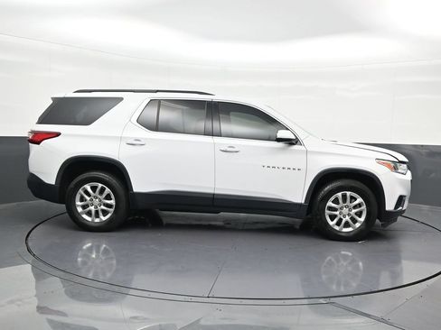 Used 2020 Chevrolet Traverse LT FWD image 7