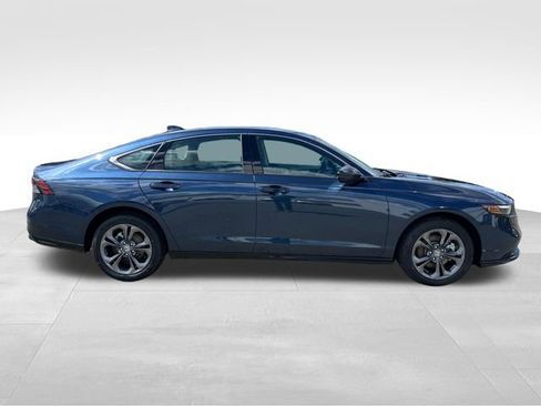 New 2026 Honda Accord EX-L image 9