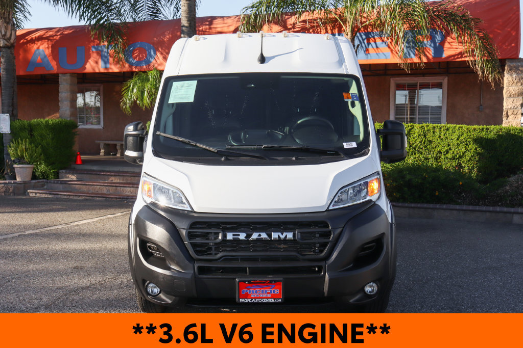 Used 2025 RAM ProMaster 2500 w/ Convenience Group FWD image 3