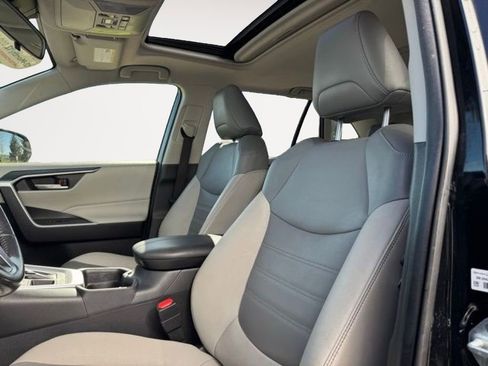 Certified 2019 Toyota RAV4 XLE Premium w/ Cold Weather Package AWD/4WD image 9