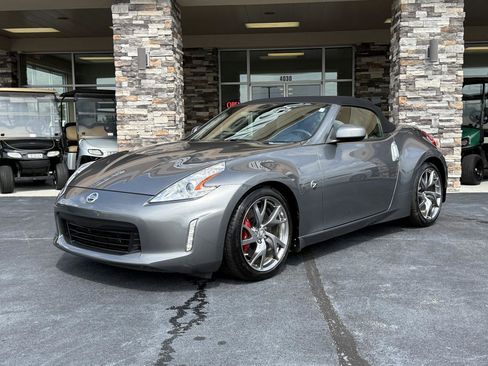 Used 2016 Nissan 370Z Touring Sport RWD image 1