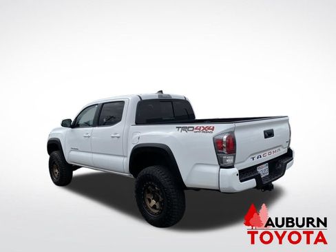 Used 2023 Toyota Tacoma TRD Off-Road w/ Technology Package AWD/4WD image 5