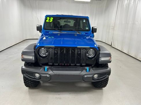 Used 2023 Jeep Wrangler Unlimited w/ Cold Weather Group AWD/4WD image 3