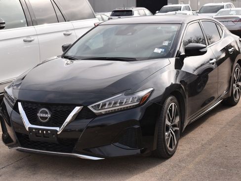 Used 2023 Nissan Maxima SV w/ Floor Mat Group image 2