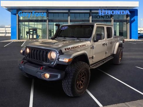 Used 2020 Jeep Gladiator Rubicon w/ Cold Weather Group AWD/4WD image 4