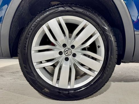 Used 2019 Volkswagen Atlas SE w/ Towing Package image 32