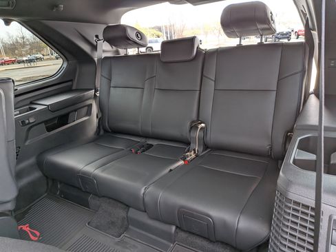 Used 2025 Toyota Sequoia Platinum w/ Tow Technology Package AWD/4WD image 22