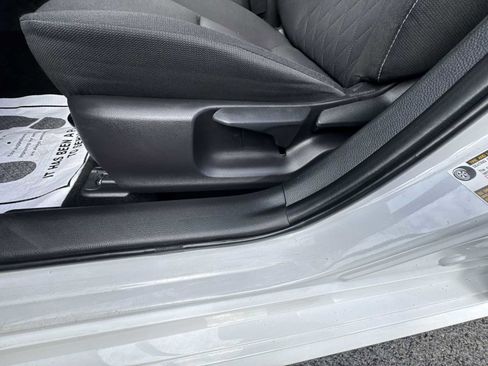 Used 2023 Toyota Corolla LE image 12