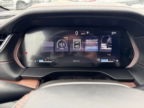 Used 2023 Jeep Grand Cherokee Summit w/ Luxury Tech Group V image 15