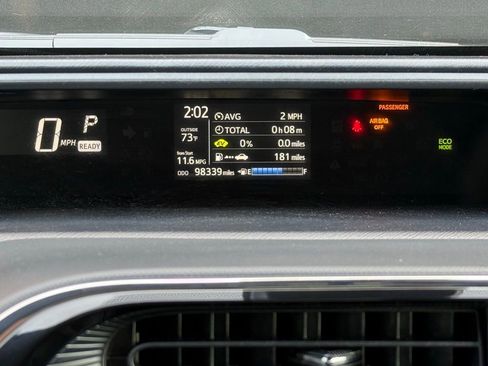 Used 2018 Toyota Prius C Two image 28