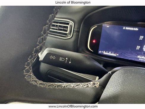 Used 2024 Jeep Wagoneer L Series II w/ Flexible Seating Group image 47