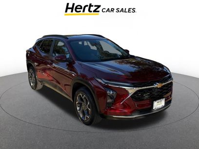 Used 2025 Chevrolet Trax LT