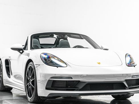 Used 2023 Porsche 718 Boxster GTS RWD image 3