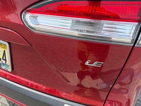 Used 2024 Toyota Corolla Cross LE w/ Moonroof Package FWD image 6