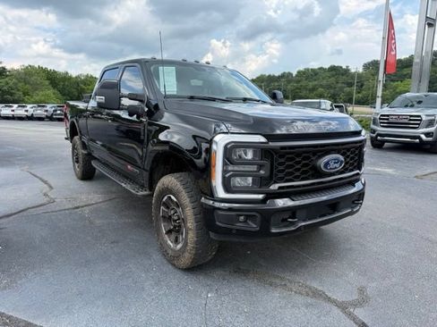 Used 2023 Ford F250 Lariat w/ Lariat Ultimate Package AWD/4WD image 3