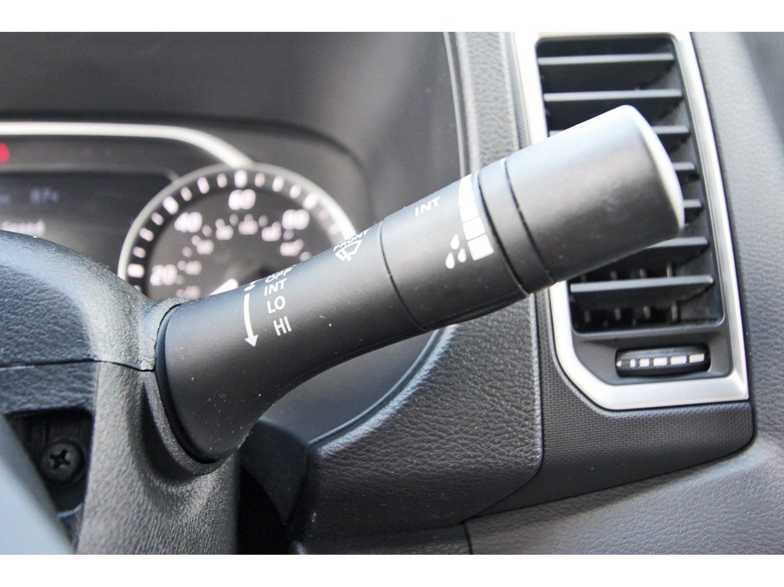 Certified 2024 Nissan Frontier SV RWD image 22
