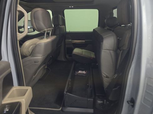 Used 2025 Ford F450 Platinum w/ Platinum Plus Package image 10